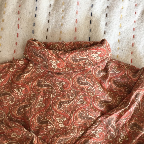 🧿Paisley Turtle Neck - Picture 2 of 4